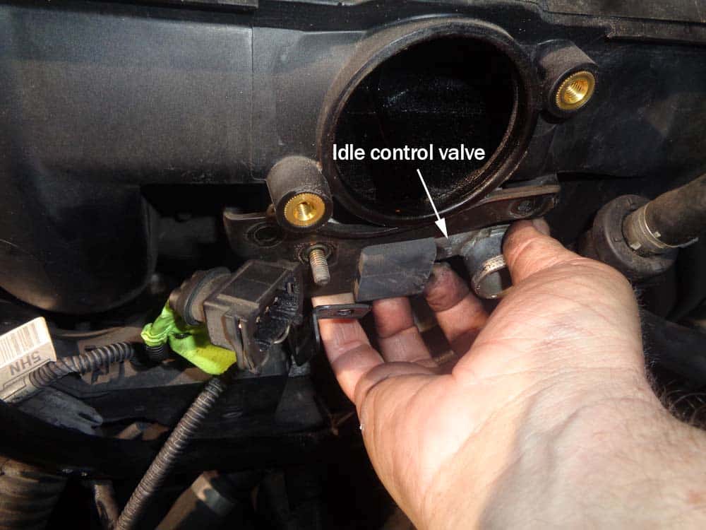See B3057 repair manual